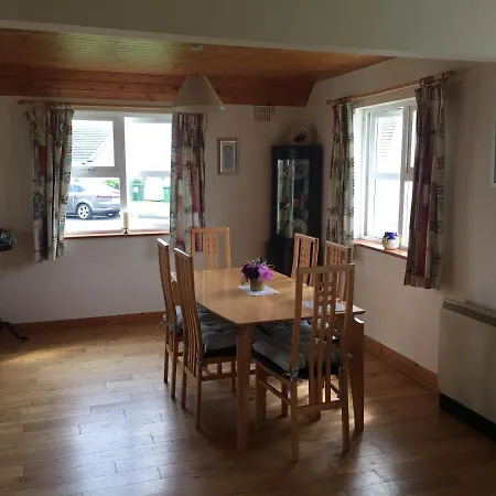 Cliff View, 2 Knockrahaderry *